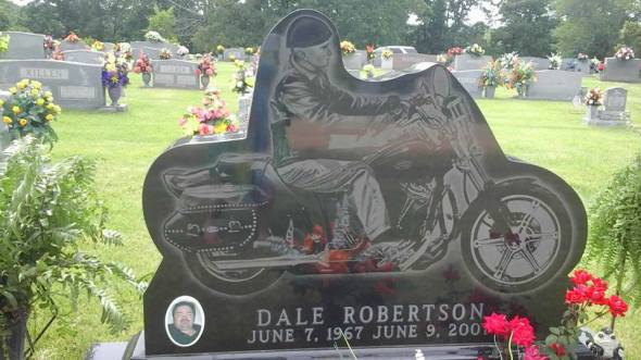 Dale Robertson gravemaker